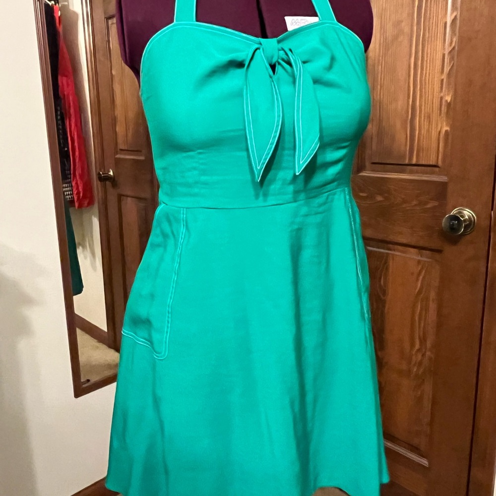 A new day Teal dress. Convertible straps. Pockets. Size XXL